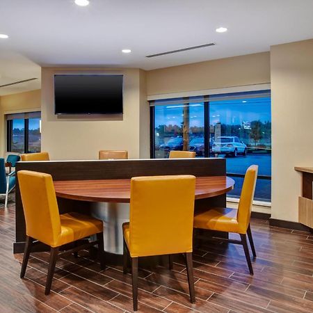 Towneplace Suites By Marriott Detroit Belleville Exteriér fotografie