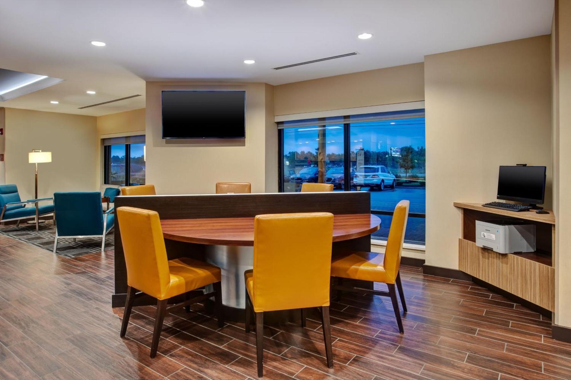 Towneplace Suites By Marriott Detroit Belleville Exteriér fotografie