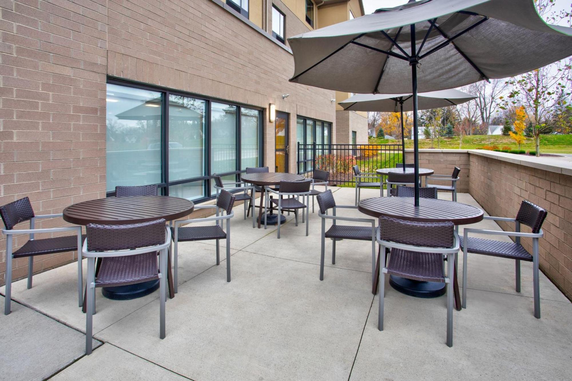 Towneplace Suites By Marriott Detroit Belleville Exteriér fotografie